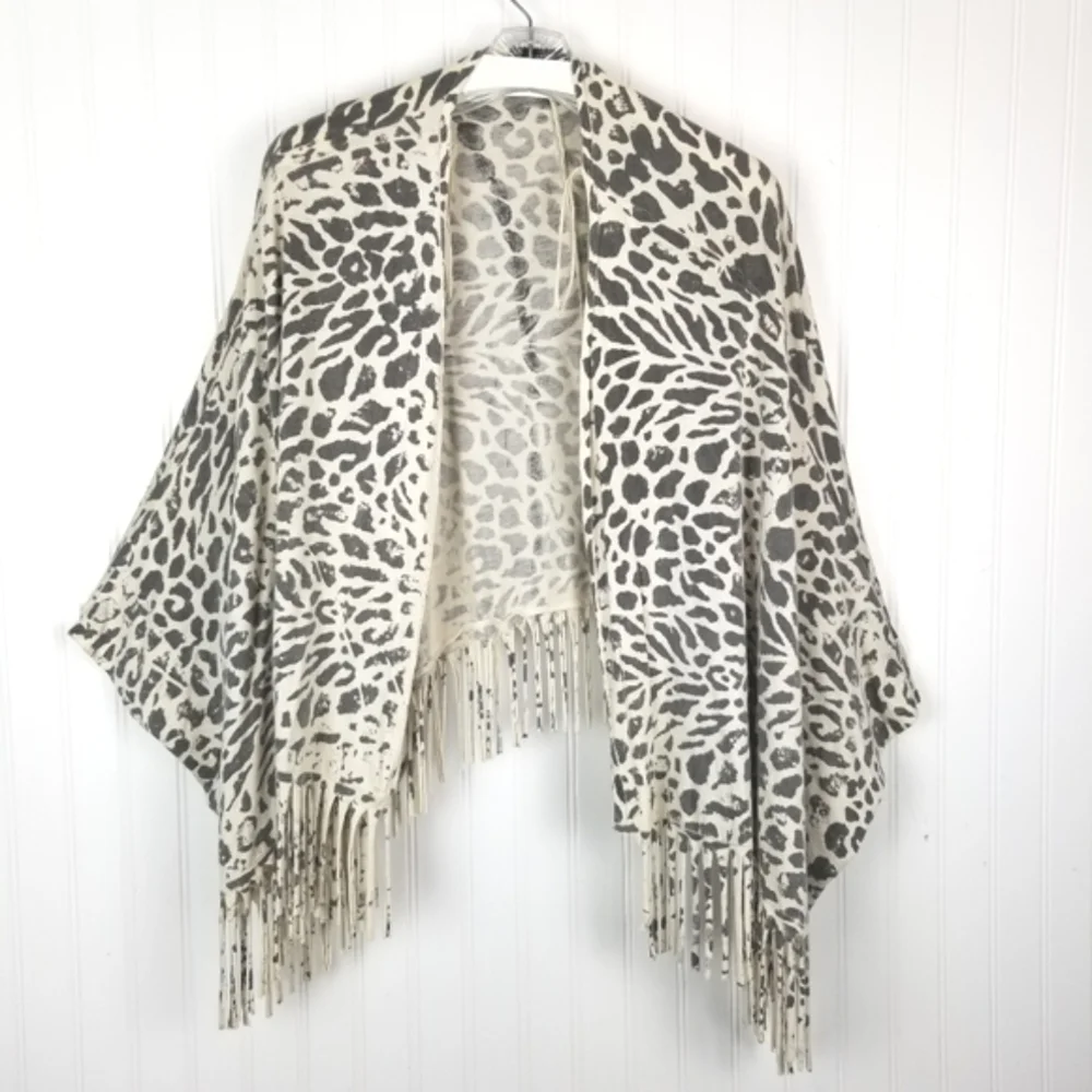 T Party Womens Kimono Wrap Poncho Open Cardigan Animal Print Size Small Fringe